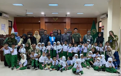 Kunjungan KB-TK Islam Al Azhar 22 di PTUN Semarang