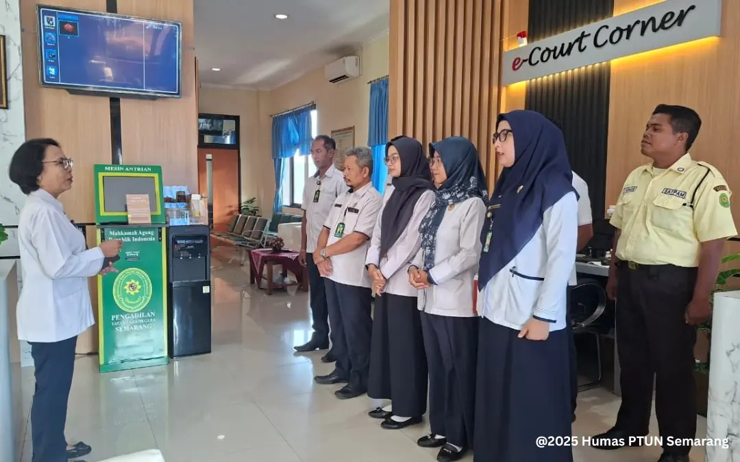 Briefing Petugas PTSP